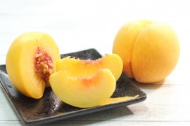 【予約販売💛山梨黄金桃】約４キロ！特大～大サイズ１２～１3個！一度食べたら忘れられない山梨の黄金桃をお届け！