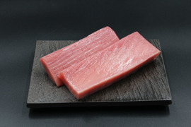 【敬老の日】みやび鮪のいいとこどり✨角が立つトロ！みやび鮪「中トロ400g」大きさ不揃いの柵(皮・骨・血合いなし)