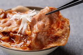 【父の日ギフト】十勝放牧黒豚　十勝名物豚丼セット（肉重量600ｇ、タレ220ｇ）