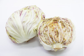 食卓に咲く「食べるバラ」。京都丹波産・高級チコリ「ルシア」ー 苦み少なく、驚きの美しさ　１玉（約３００ｇ）