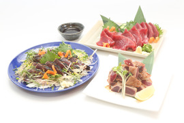 日光丸カツオセット(B1カツオ藁焼き1節250g・B1カツオ赤身刺身用2ブロック(合計350g)・シーステーキ250g＆ソース)
