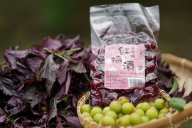 小梅の紅梅漬・紅梅漬・南高の黄金漬（各３００ｇ）３種