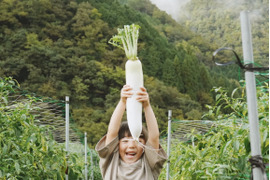 【高原大根】　≪神鍋高原、寒暖差のある地域で育まれた水分・甘みたっぷりの大根≫（３本）