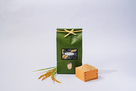 幻の米【秋田県湯沢市産あきたこまち】玄米2ｋｇ　秋田県産  極上の一等米 乳酸菌栽培【冬ギフト】