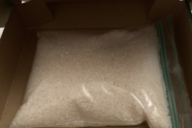 新米　お試し価格サイズ１ｋｇ　白米【令和４年産】冷めても美味しい甘みのあるモチモチご飯
ひのひかり（大阪府河内長野市産）