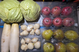 キャベツ、ダイコン、ニンニク、リンゴ、ラ・フランス