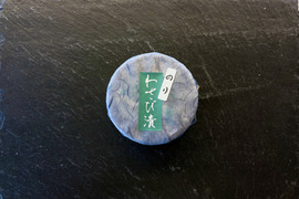 創業以来守ってきました【元祖】丸六海苔わさび漬け１００ｇカップ入り