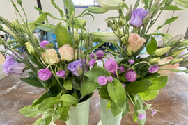 クール便【仏花、1対】故人を敬い、真心で偲ぶ花として最適です。大人可愛いイメージ、花生産農家直送、贈り物OK!