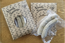 奥能登穴水産の牡蠣をたっぷり詰め込んだ牡蠣のソーセージ　2パック（１パック２本入り）