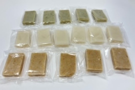 【わけあり　送料込み】島根県産　白米角餅６個　玄米角餅５個　よもぎ角餅５個　超お得詰め合わせセット