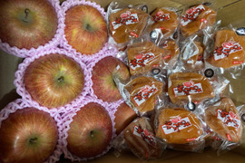 今が旬の果物お届け！　あんぽ柿（干し柿）個包装・りんご　詰め合わせセット　7.5Ｋ