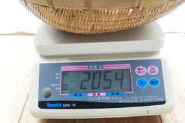 【珍しいじゃが芋】紅ごうしゅ芋紅色ごうしゅ芋２Ｋｇ　大特価　１２００円　　徳島県　にし阿波地方の伝統的なじゃが芋です。長く保存できるように「土付きのまま」お届けいたします。