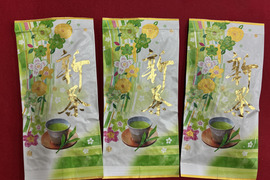 特別な日の一品に！【静岡県富士市産】特上煎茶100ｇ袋入り３本セット