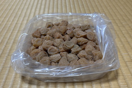 2L 梅農家が作ったすっぱい小梅の梅干し 400ｇ×2（800ｇ）　紀州梅干し　白干し小梅　無添加