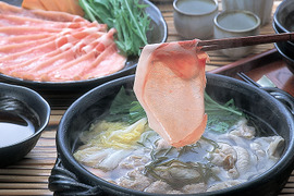 金華豚と三元豚を食べ比べ！日本の米育ち金華豚・三元豚 合い盛りしゃぶしゃぶギフト(700g)（NO.48）[冷凍発送] 熨斗対応可
