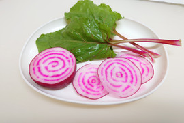 知ってる😆!?【ビーツ♥️】葉から根まで食べる野菜😋🌱♥️すーぱーふーど？？②種入ります🍥