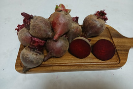 メロンハウスで育てた、スーパーフード『ビーツ（デトロイト）』1kg