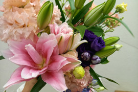 【季節のお花★おまかせ】阿蘇の大自然で育つ鮮やかな時花を「おまかせ」でお造りします★熊本より直送★【春ギフト】などの贈り物にも♪