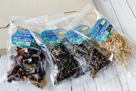 おためし仁淀blue ver ② 高知県産きくらげ。人気のホールタイプ&簡便タイプのスライスタイプ。『白・黒 食べ比べmini4点セット』全国一律ネコポス配送！