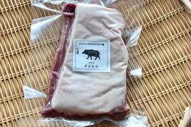 旬✨ シーズン初物イノシシ《ジビエ》【猪肉バラ 490g ブロック】221102-1