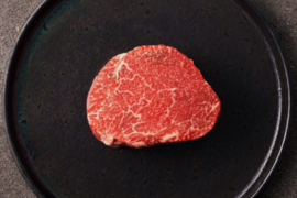 【夏ギフト】"別世界の"肉の女王ヒレステーキ４枚セット ＜自然放牧 黒毛和牛＞　熨斗対応可