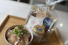 最高おつまみギフト(鯛茶漬け・塩辛セット)