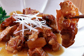 お肉も軟骨もすべてトロトロ！「元気豚 豚なんこつの煮込み」260ｇ×3パックセット