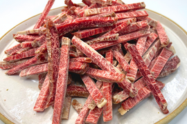 ＼ 新商品 ／ 使いたい分だけ使える！パラパラ細切りバラ肉 500g 希少三角バラを使用！