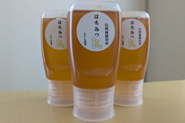 非加熱、ほんのりビターな風味　純粋はちみつ（百花蜜）900g（300gｘ3本）、信州麻績村産、採蜜時期：2024年8月、レターパックプラス発送