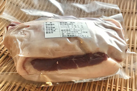 特Aクラス🏆✨イノシシ《ジビエ》【猪肉 希少❣️バラ 560g ブロック】250307−3