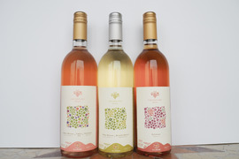 【贈り物や特別な日に】漆山果樹園ワイン750ml×3本セット