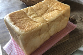 【ギフトセット】極上の生食パン(2斤) ＋もっちもち！！ 玄米ロールパン（レーズン入り）３個！！！