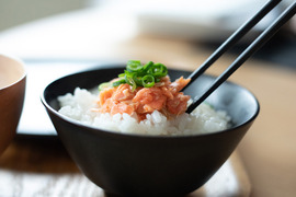 【令和7年新米】【6ヶ月定期】新潟県保内産コシヒカリ 3kg