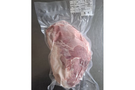 ジビエ　イノシシ　モモ　ブロック　740g