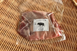 鮮度抜群✨《ジビエ》赤身が旨い！ヘルシー！『猪肉モモ 375gブロック』20220124-4
