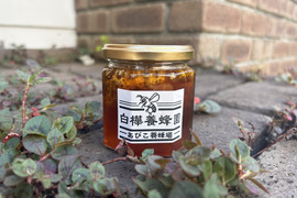 『⭐︎巣蜜入り⭐︎』超希少！非加熱無添加、日本ミツバチの蜂蜜【200g】