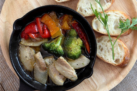 野菜もお肉もオイルも用意不要！湯せんするだけで出来上がる「元気豚 豚トロアヒージョ」200g