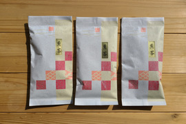 自然栽培煎茶、世界農業遺産認定、徳島山間地の緑茶
上煎茶 100g 3袋