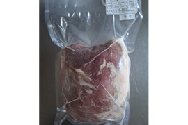ジビエ　イノシシ　モモ　ブロック　870g