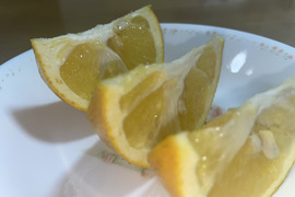 訳あり甘夏（糖度11.5当農園測定値）箱込み4500g以上　サイズはバラバラ　　農薬不使用、化学肥料不使用
