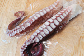 【人気No1】【冬ギフト】北海道白老産　活茹で水だこ（足）1㎏【真空加工】