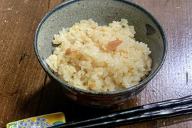 梅干しを使った炊き込みご飯