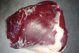 究極にこだわったエゾシカの内モモブロック1.4kg。
業務用サイズの商品をご家庭で！！