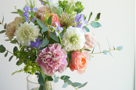 ＜母の日限定＞ バラとカーネーションの花束