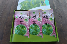 【宮崎ブランド釜炒り茶】
シングルオリジン】おくみどり(R6年産一番茶100g)×3袋セット