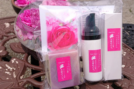 【冬ギフト】薔薇のコスメセット(3点ｾｯﾄ)お歳暮・お年賀熨斗対応可能！