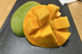 【ご家庭用】沖縄県産完熟キーツマンゴー1kg（1-2玉）
