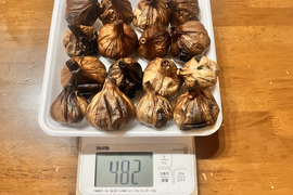 ⑥-2 自然栽培　黒にんにく 人気　たっぷり16個
令和8年度新物　食べやすくて美味しい