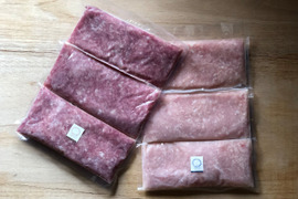 【北海道発】平飼い鶏のモモ＆ムネひき肉400g入り×選べる3袋セット【数量限定】