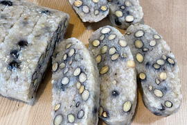 《2/19(木)発送》玄米豆餅【天日干し・無肥料・栽培期間中農薬不使用のお米】